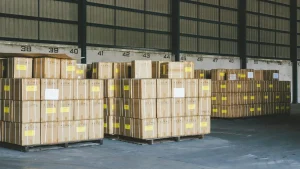 Hubs logistiques : plateforme de regroupement des marchandises pour le commissionnaire de transport